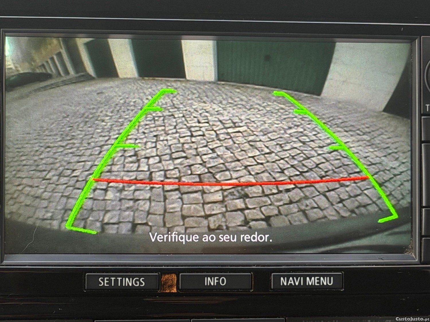 Mitsubishi Outlander 2.2 DI-D Intense — fotografia 11