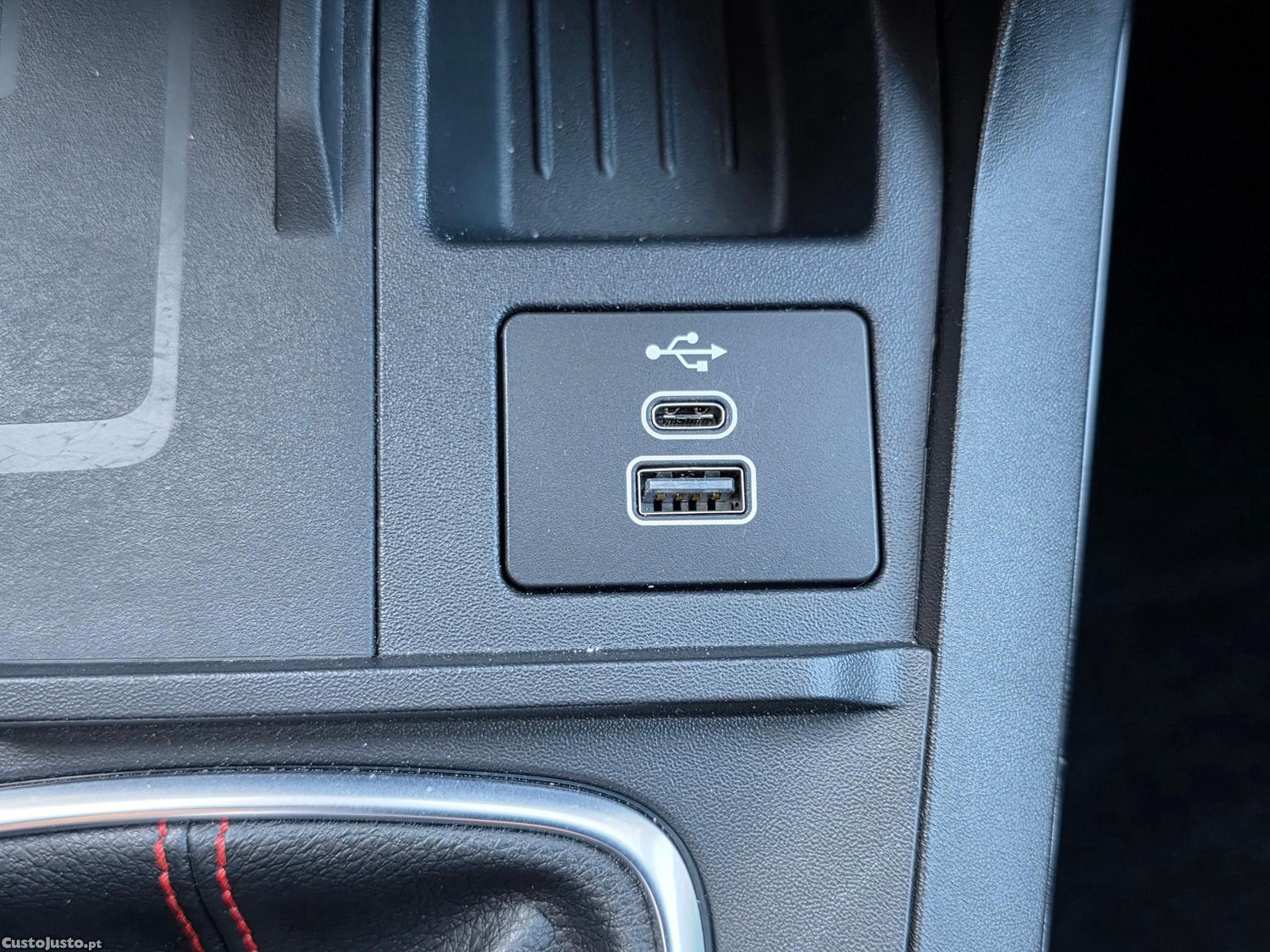 Ford Puma 1.0 EcoBoost mHEV ST-Line X — fotografia 11