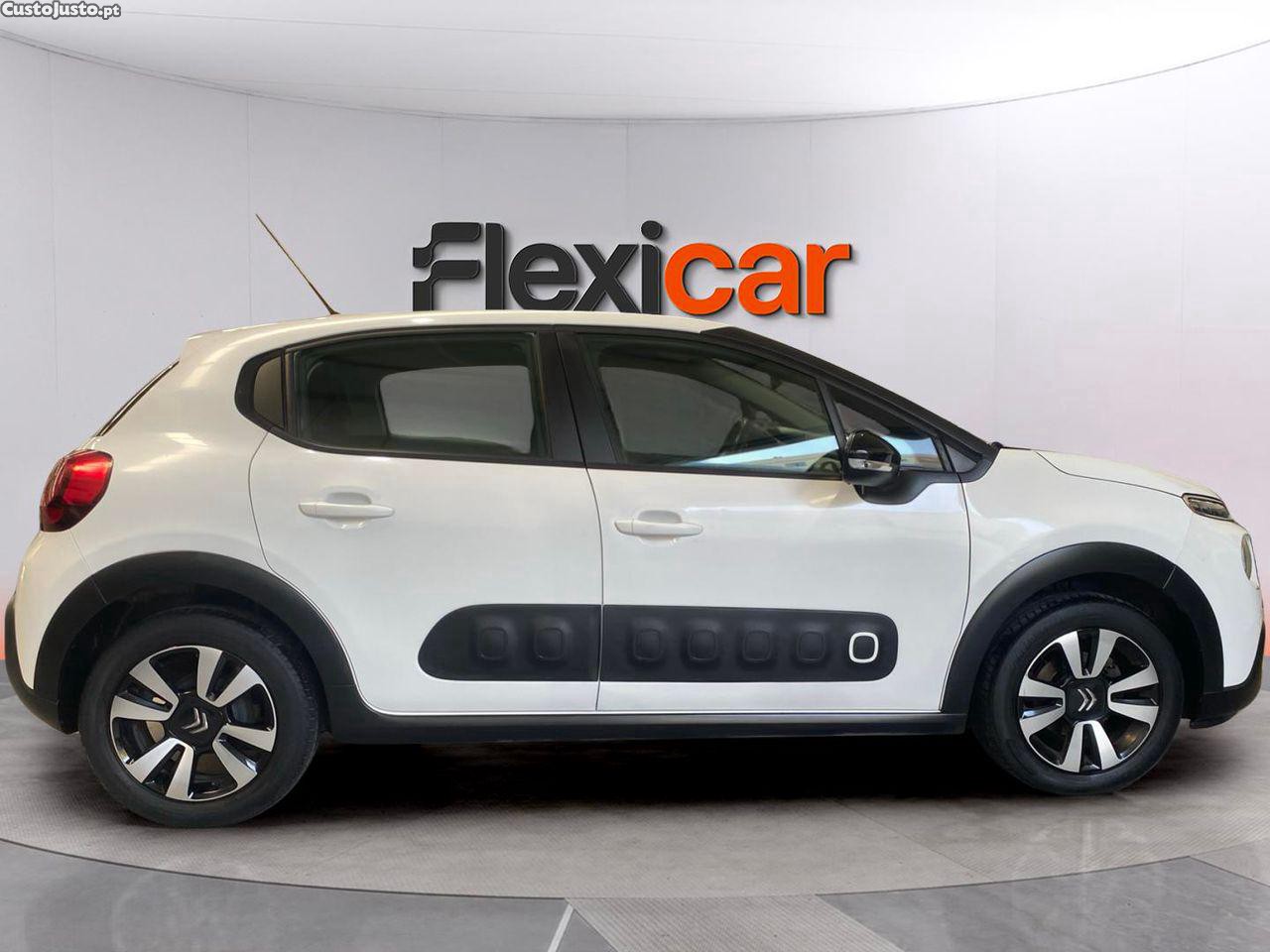 Citroën C3 1.2 Pure Tech Feel — photo 4