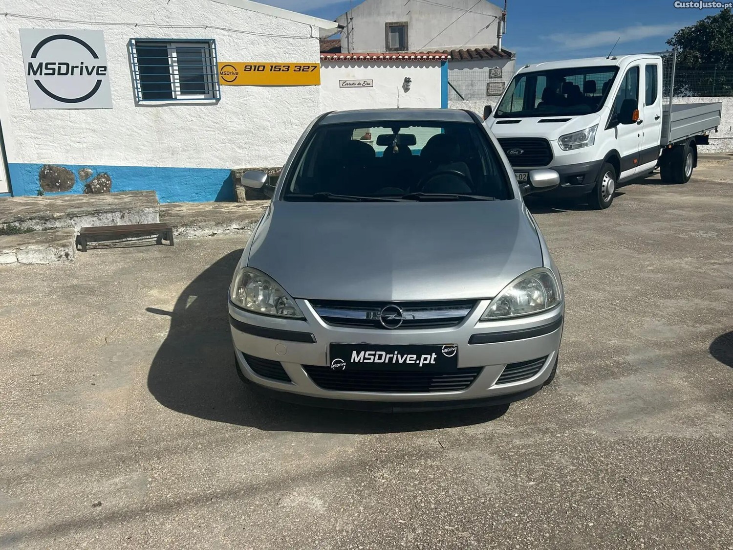 Opel Corsa 1.3 CDTi Silver — fotografia 18