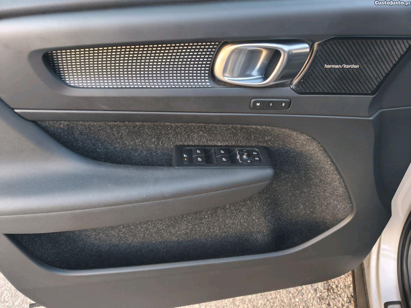 Volvo XC40 2.0 D3 R-design - 19 — photo 5