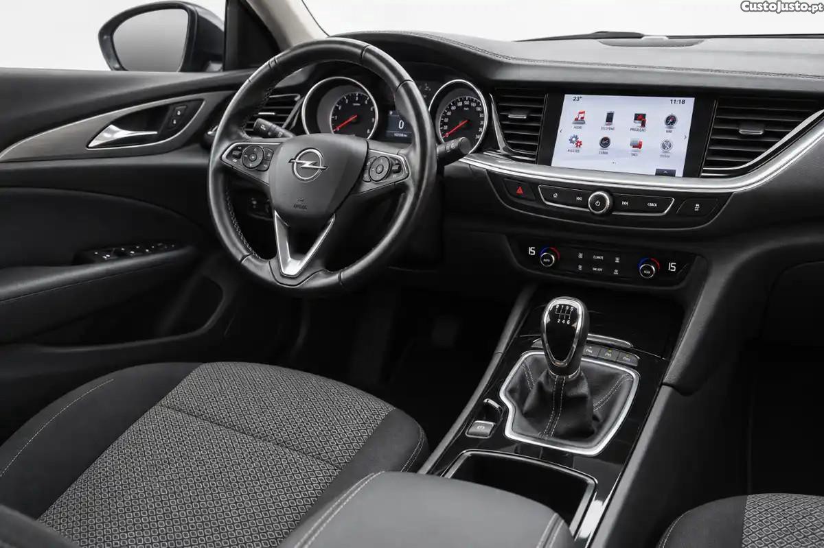 Opel Insignia 1.6 CDTi Dynamic — photo 5