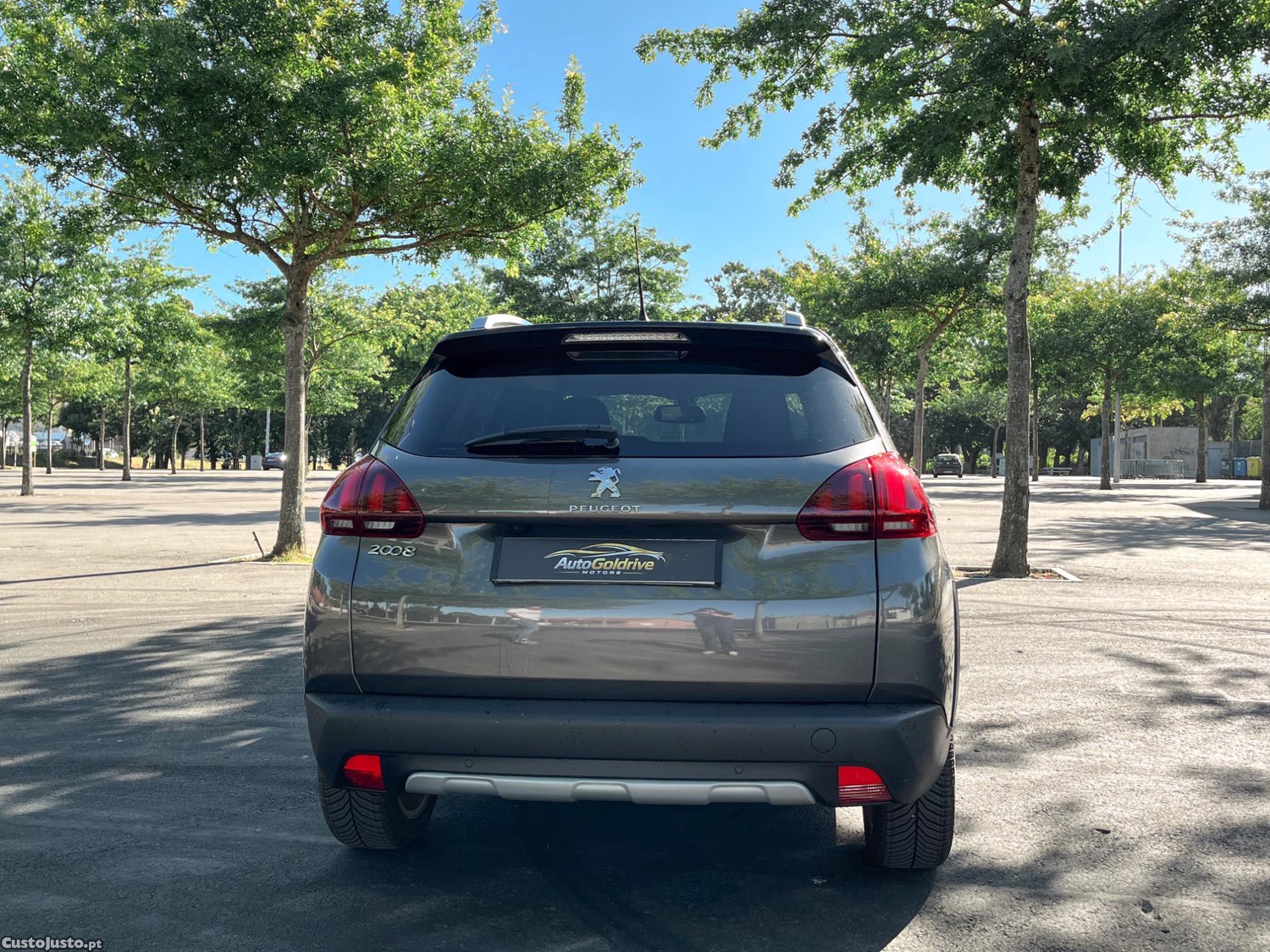 Peugeot 2008 Peugeot 2008 PureTech 110 Stop&Start Crossway — photo 4