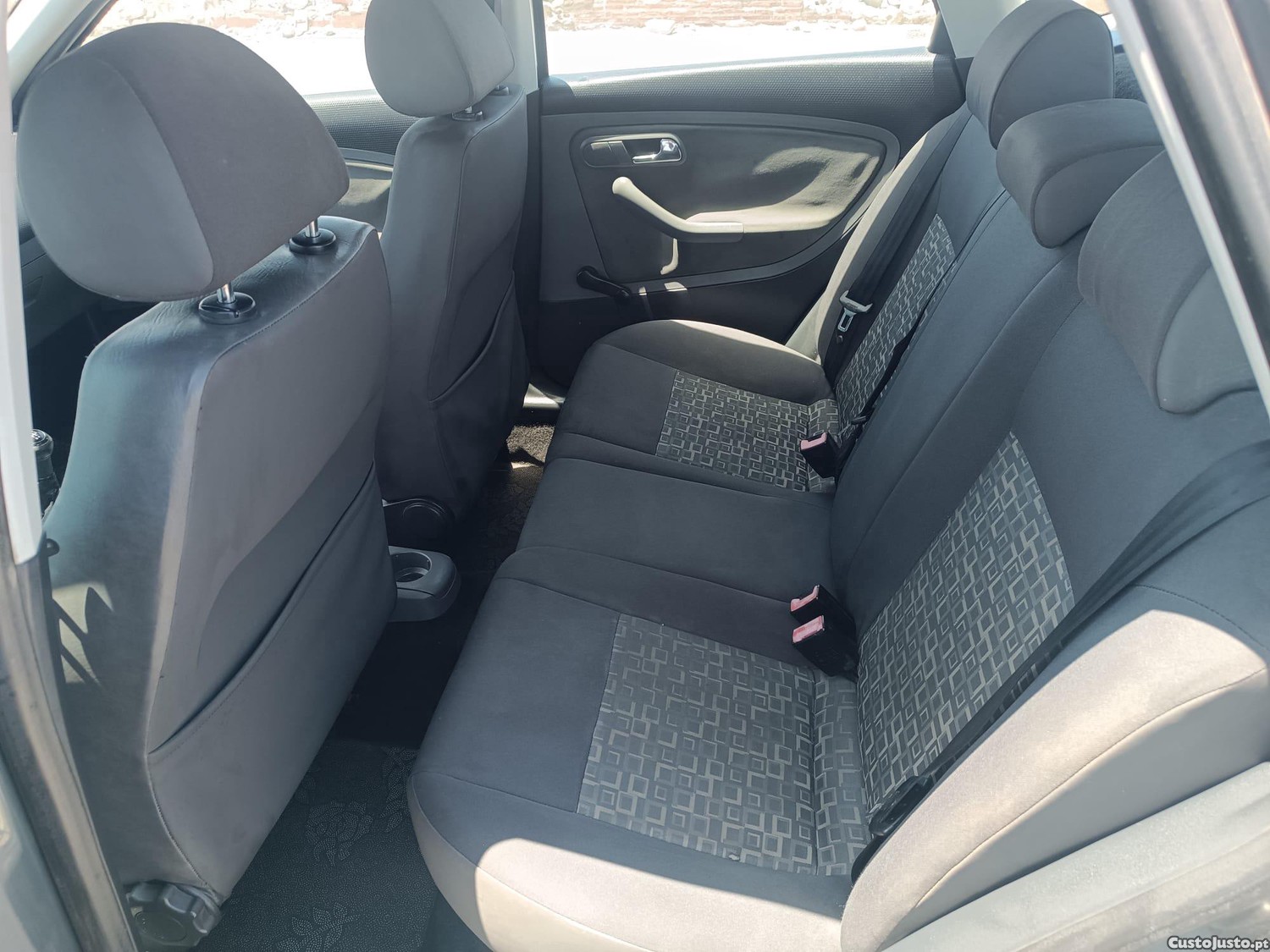 SEAT Ibiza 1.4 Tdi - Muito Estimado — fotografia 3