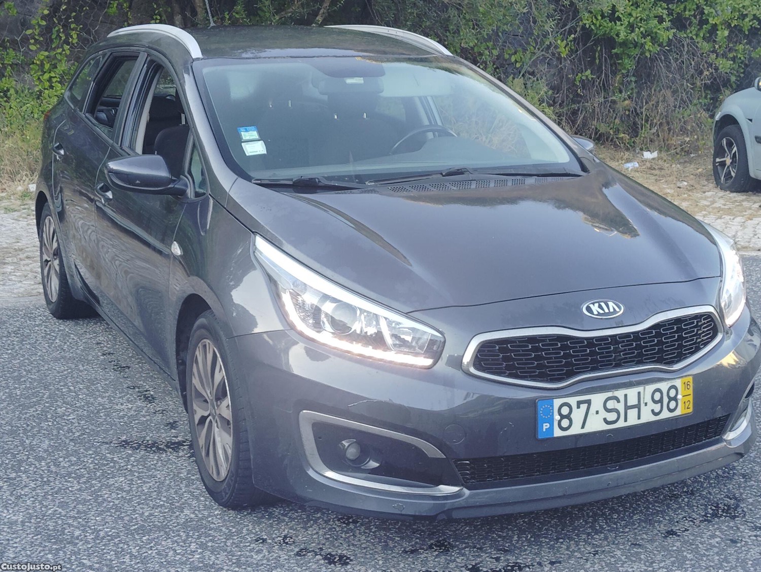 Kia Ceed Premium — fotografia 5