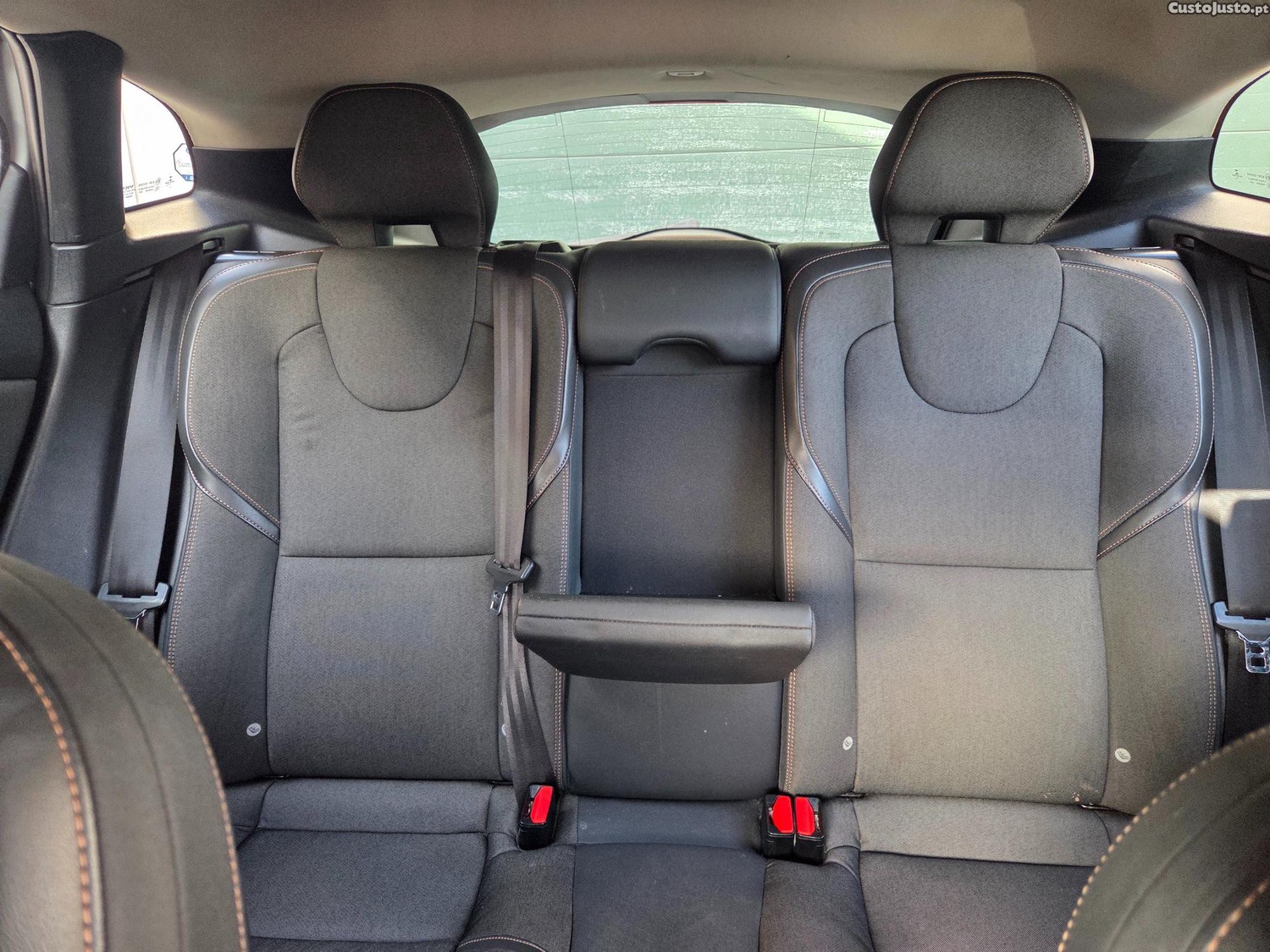 Volvo V40 Cross Country 150.000km — fotografia 6