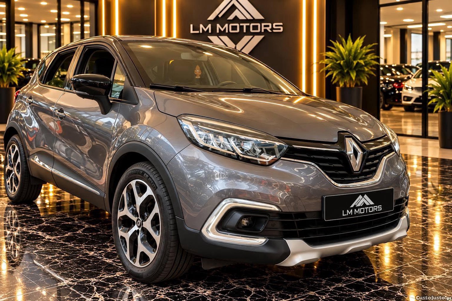 Renault Captur 0.9 TCE Exclusive 90 cv só 98362 kms - 17 — photo 3