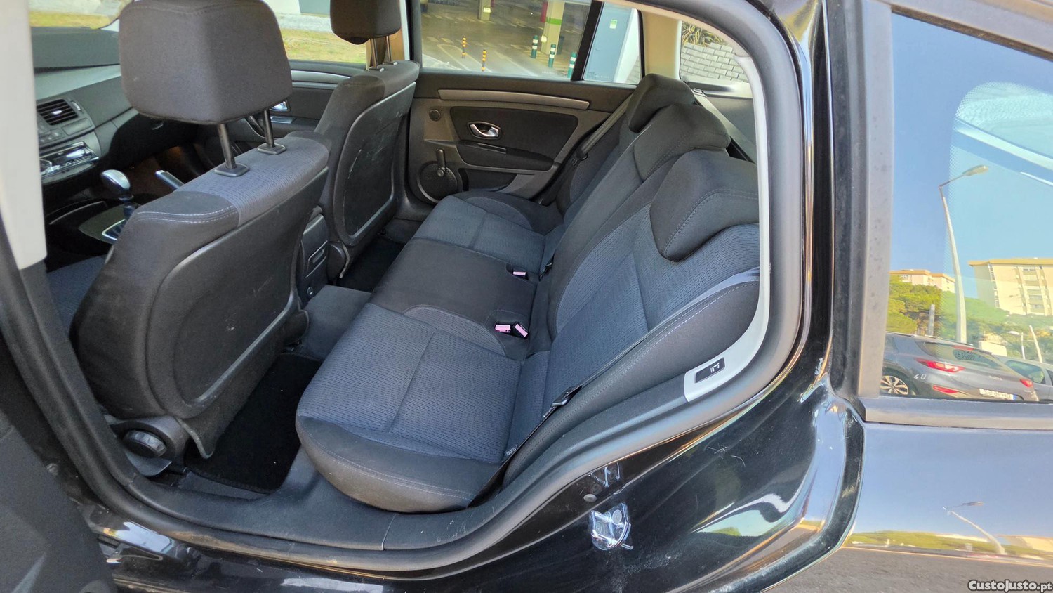 Renault Laguna 1.5 dci — fotografia 8