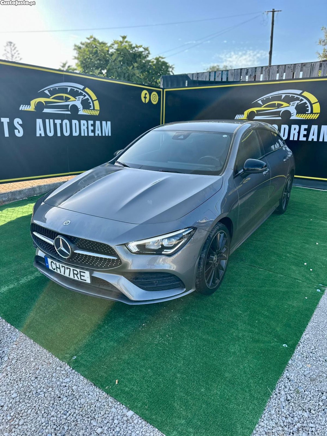 Mercedes-Benz CLA 250 E AMG — fotografia 2