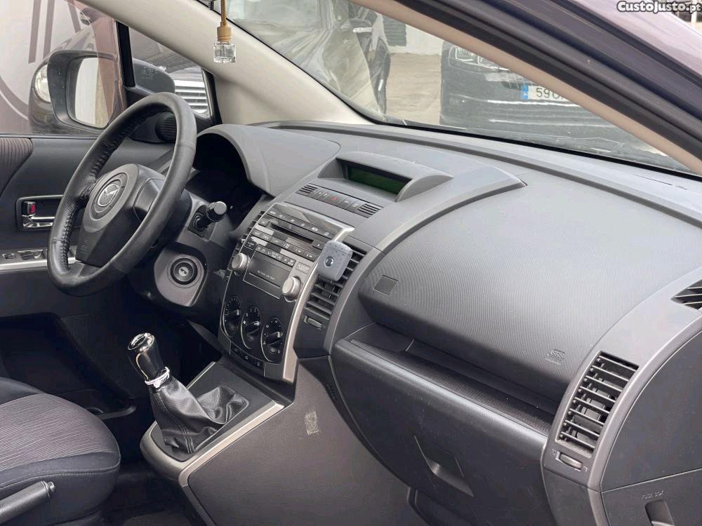 Mazda 5 2.0 — fotografia 5