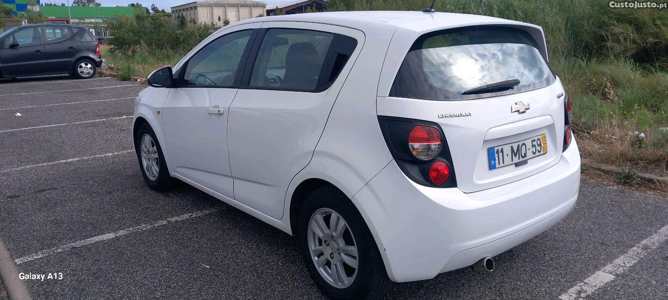 Chevrolet Aveo 1.2 LT — fotografia 8