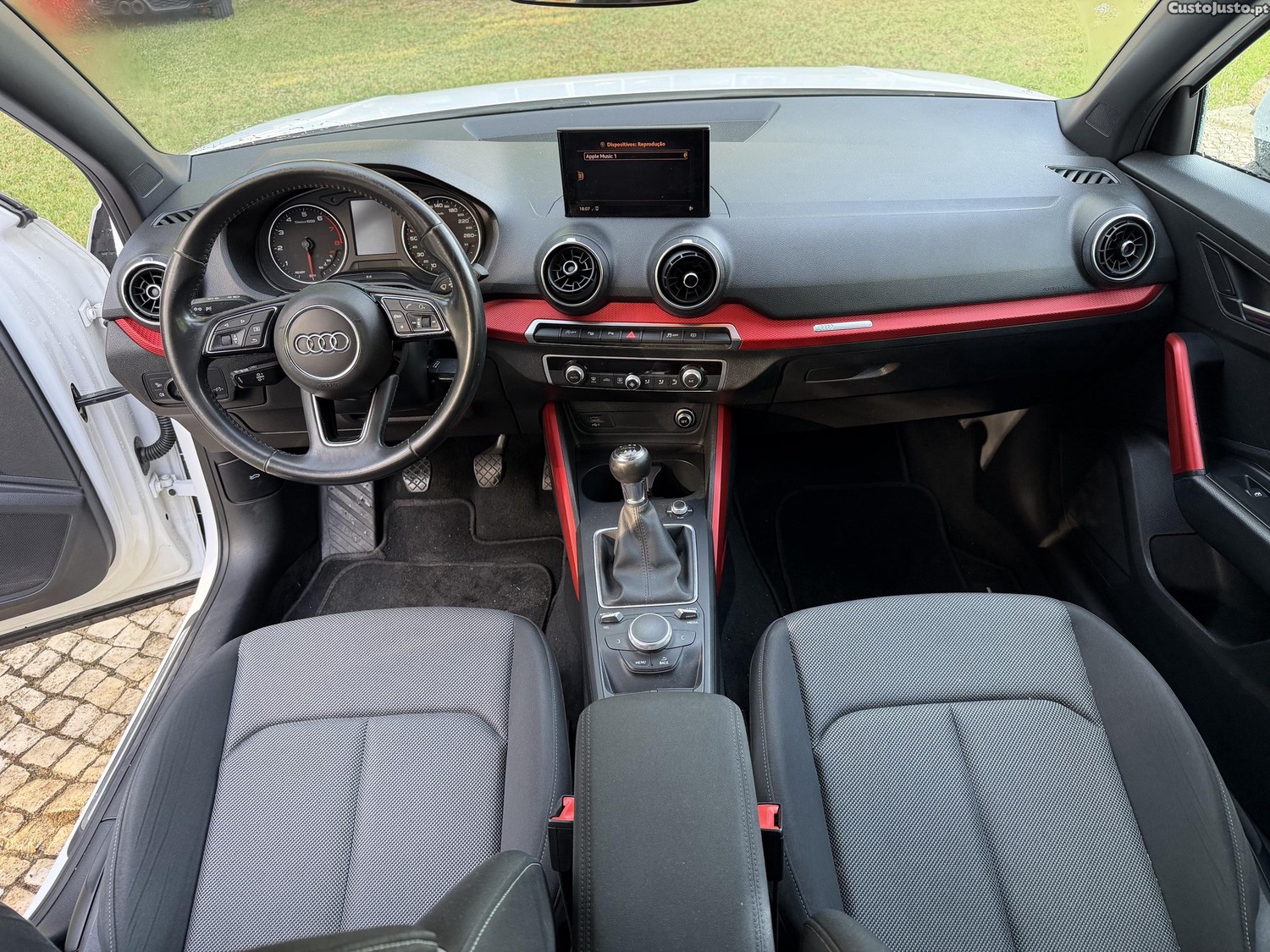 Audi Q2 3.0 TSI — fotografia 11