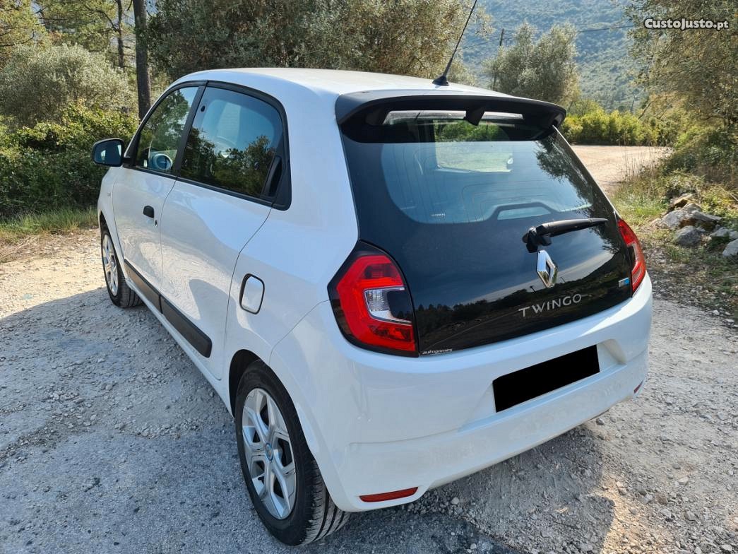 Renault Twingo Z.E. 22 Zen — fotografia 8