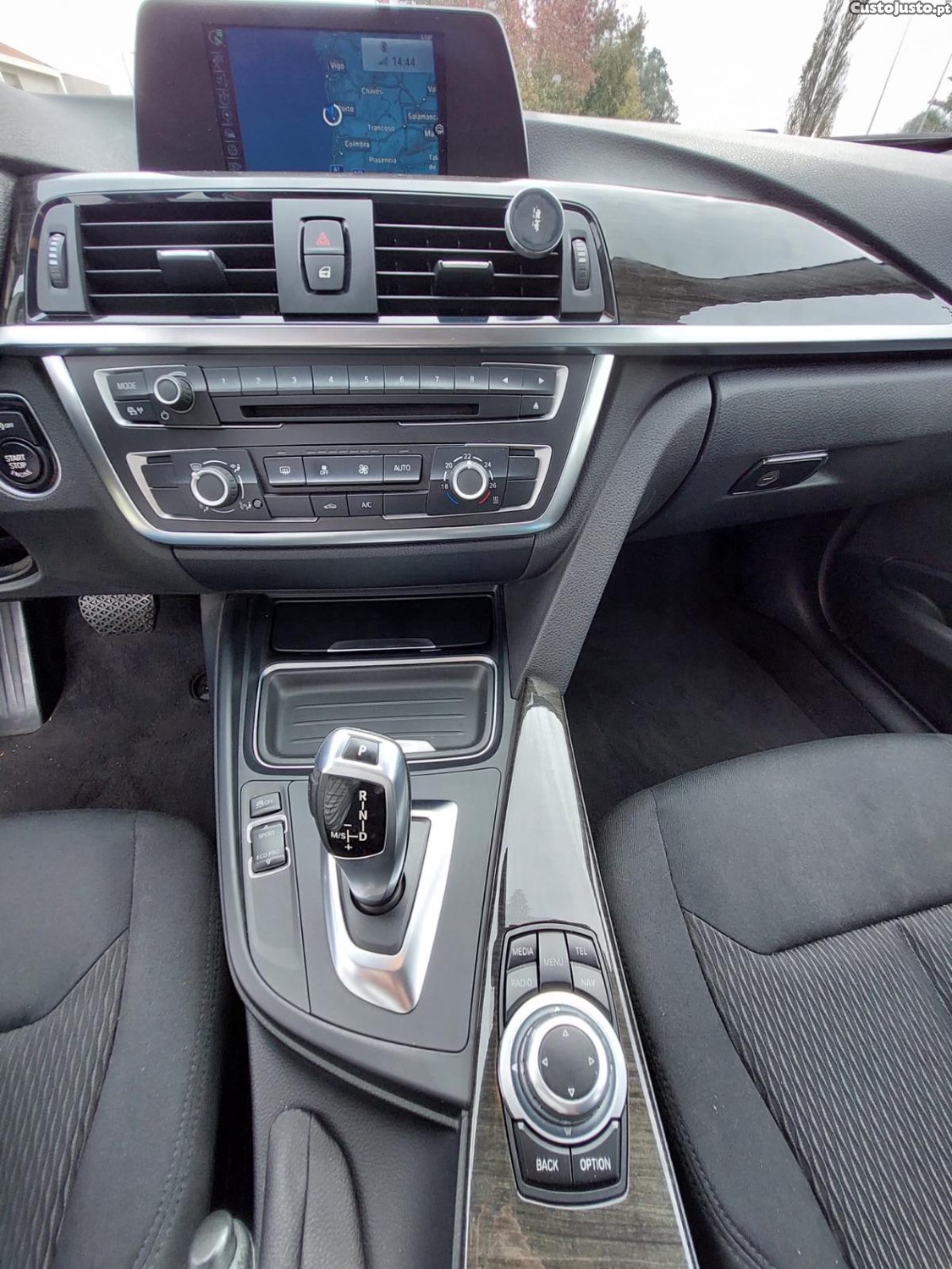BMW 318 Luxury - 15 — photo 3