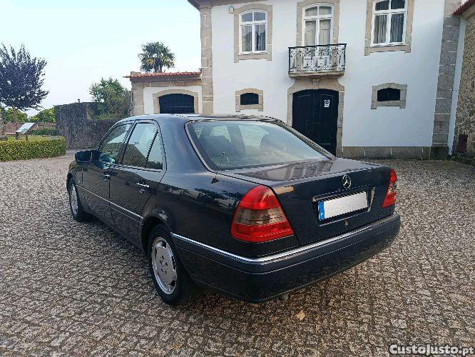 Mercedes-Benz C 200 Elegance — fotografia 7