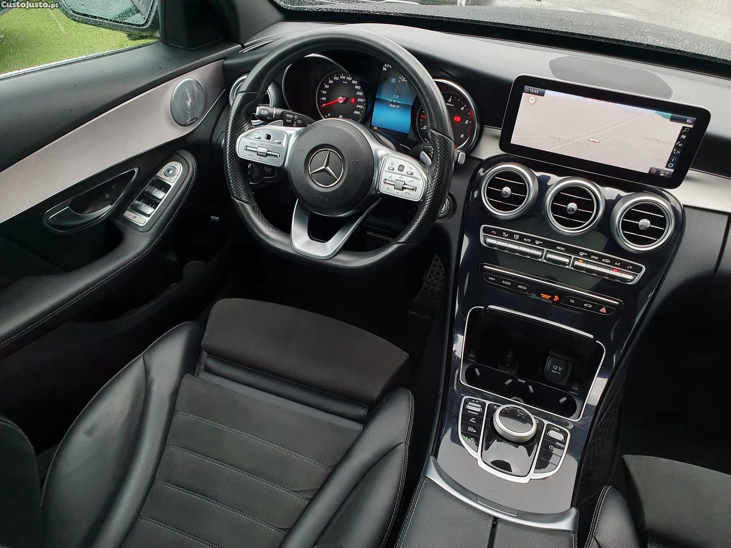 Mercedes-Benz C 300 d AMG Line — fotografia 10