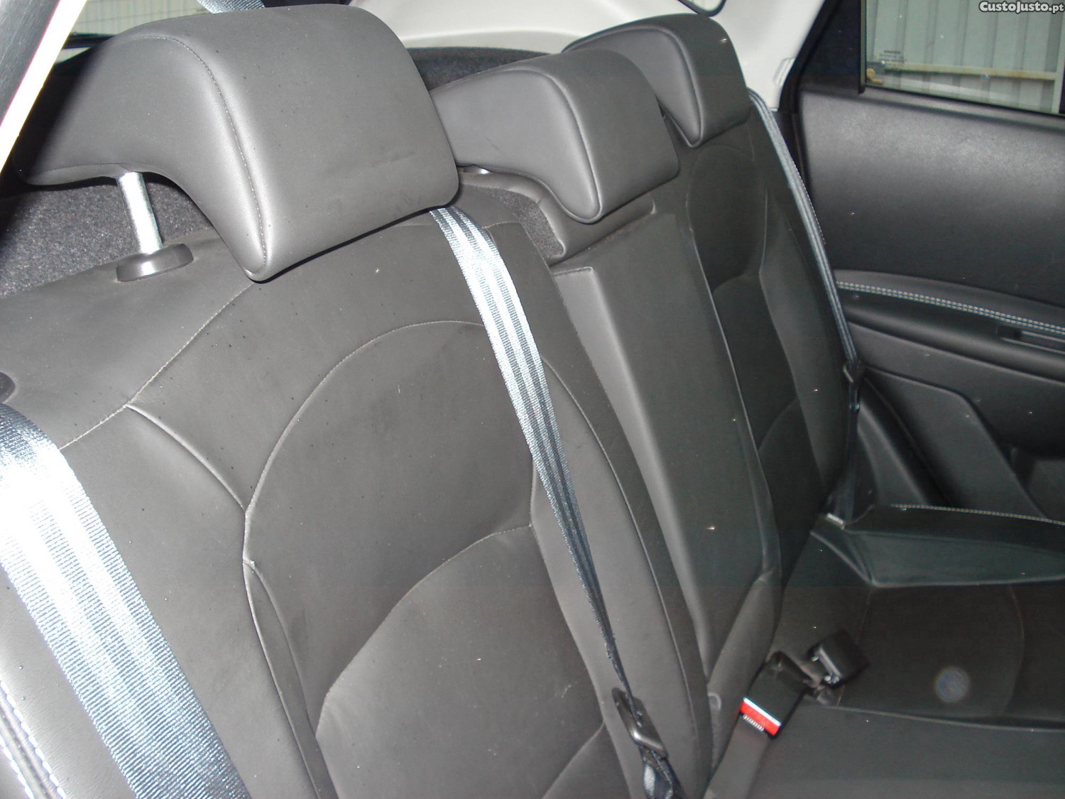 Nissan Qashqai Tekna 1.6 DCI 360 S&S 130 CV — fotografia 6