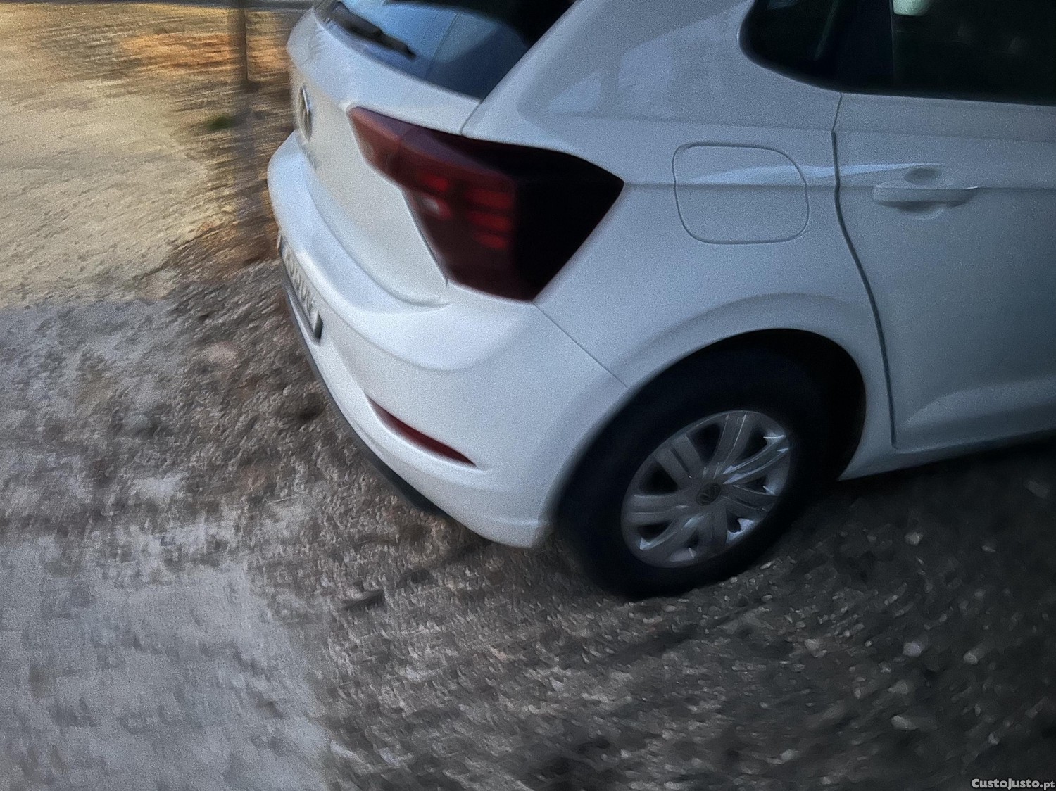 VW Polo 1.0 TSI - 22 — photo 2