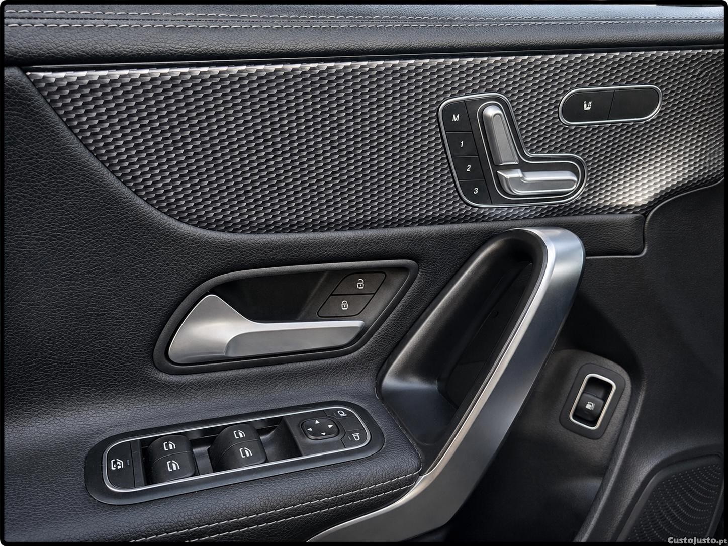 Mercedes-Benz CLA 250 e Shooting Brake 8G-DCT 218 cv | Bancos com massagem | Histórico Mercedes — fotografia 7