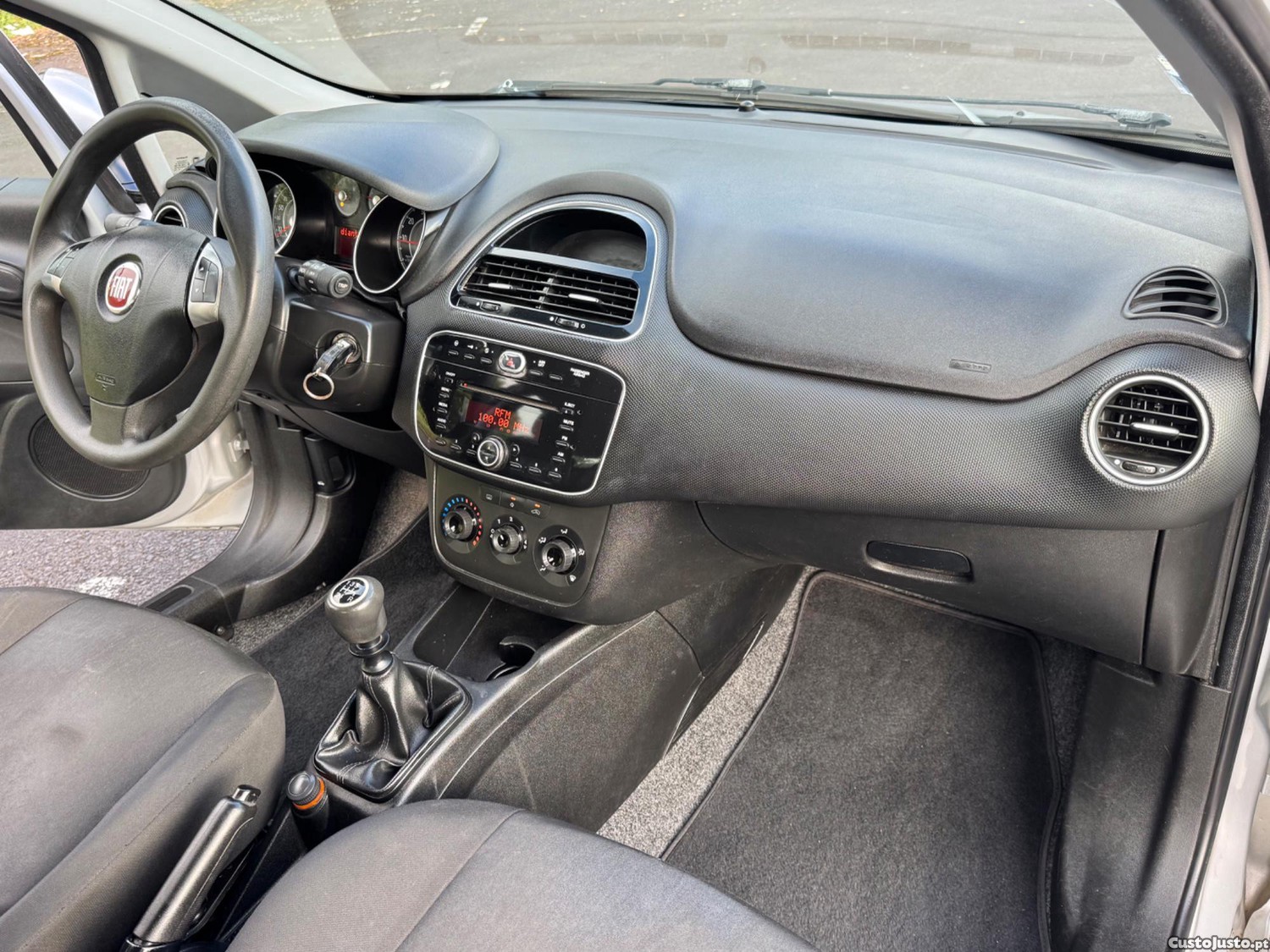 Fiat Grande Punto Evo 1.2 gasolina Impecável - 17 — photo 4