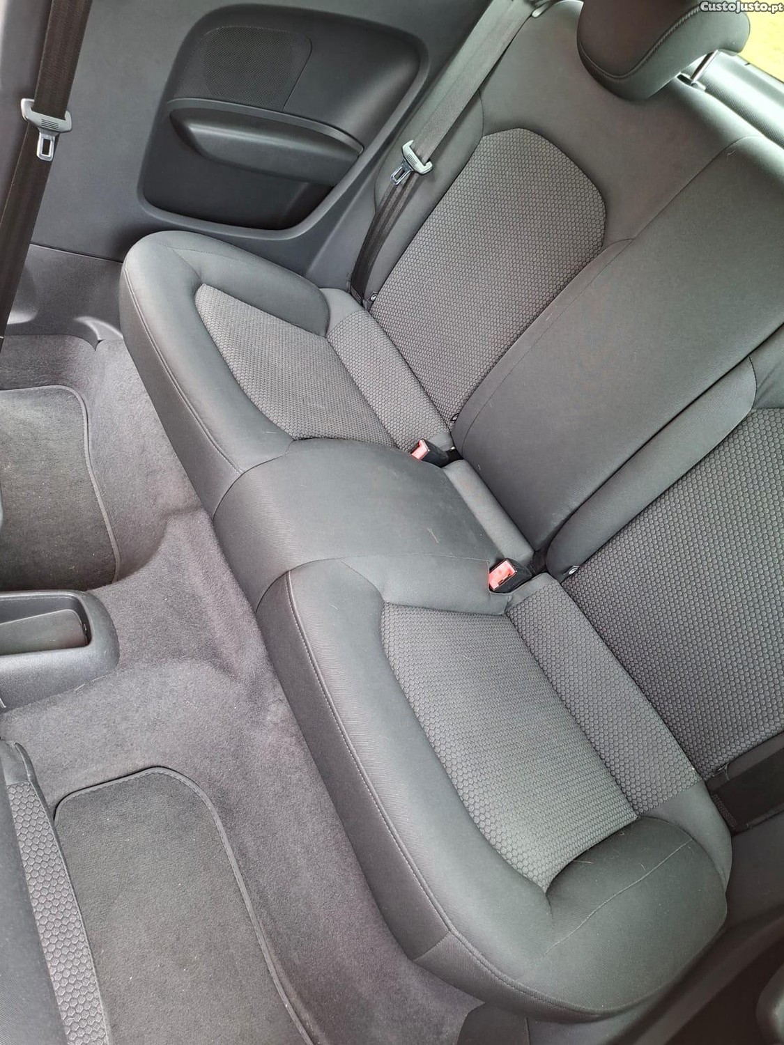 Audi A1 S-Tronic — photo 4