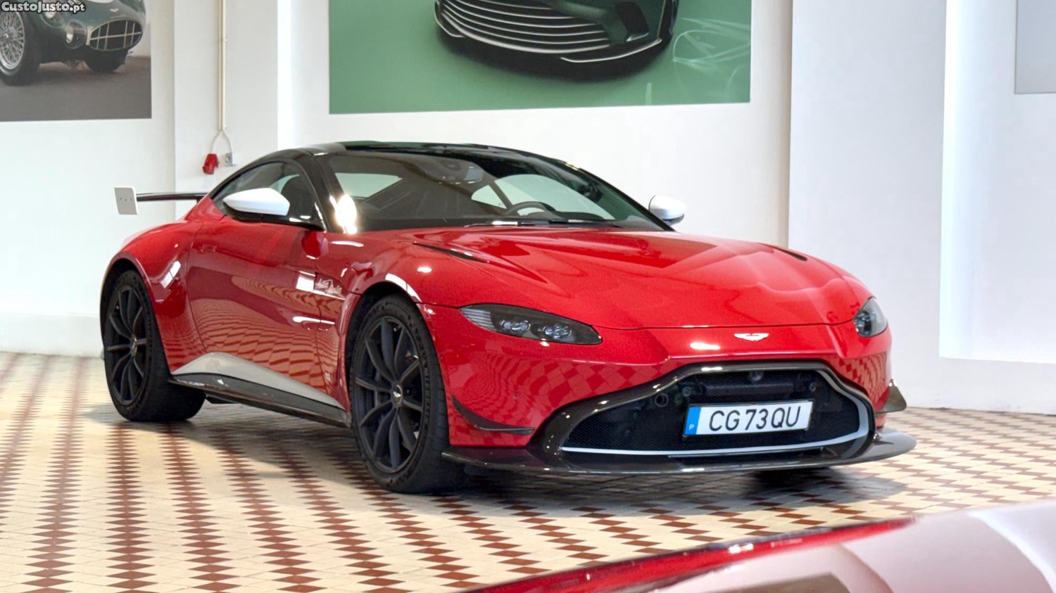 Aston Martin Vantage V8 Heritage Edition — photo 5