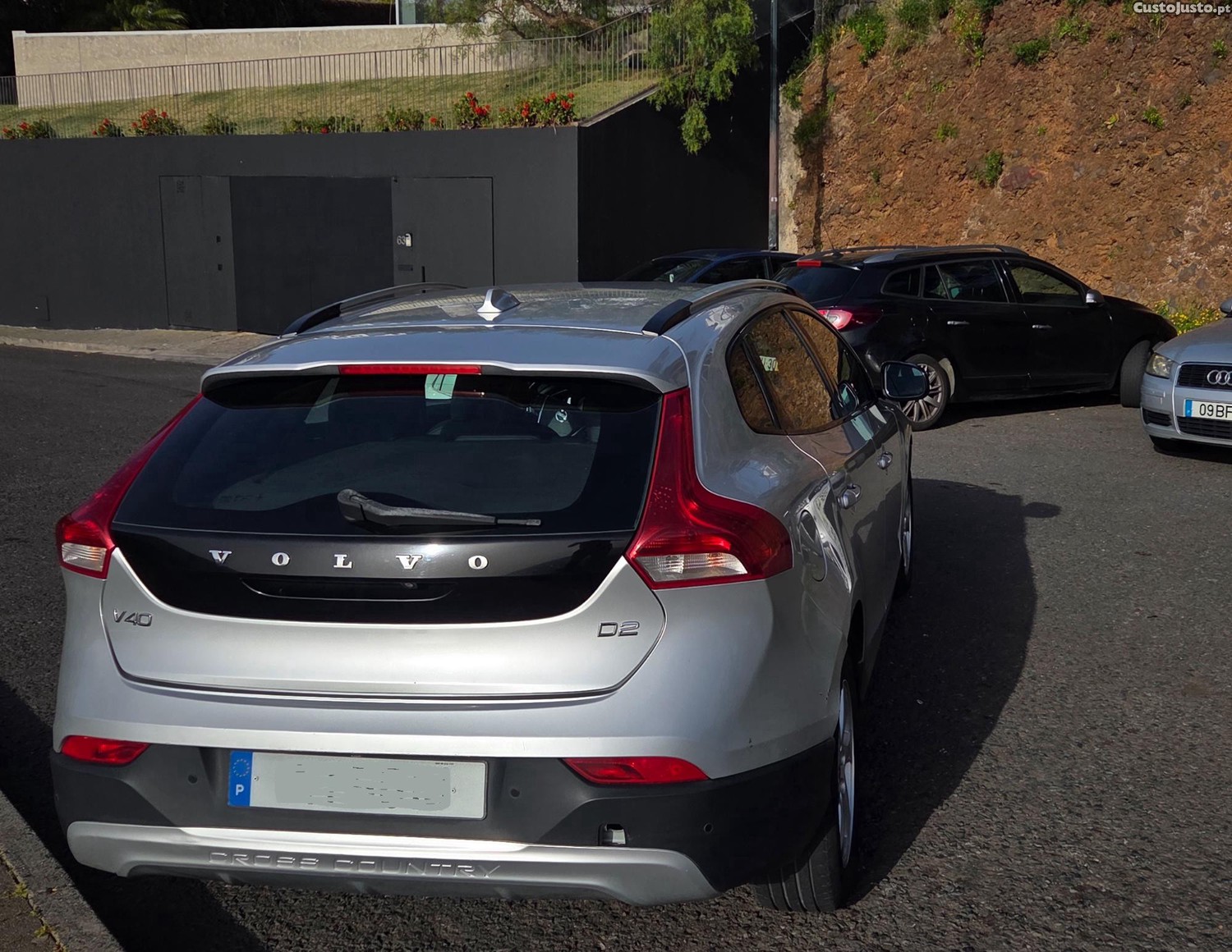Volvo V40 Cross Country 150.000km — fotografia 11