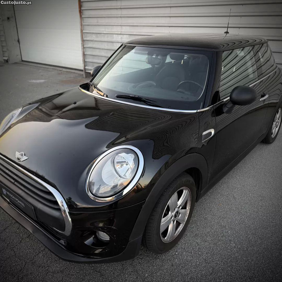 MINI One One — photo 2