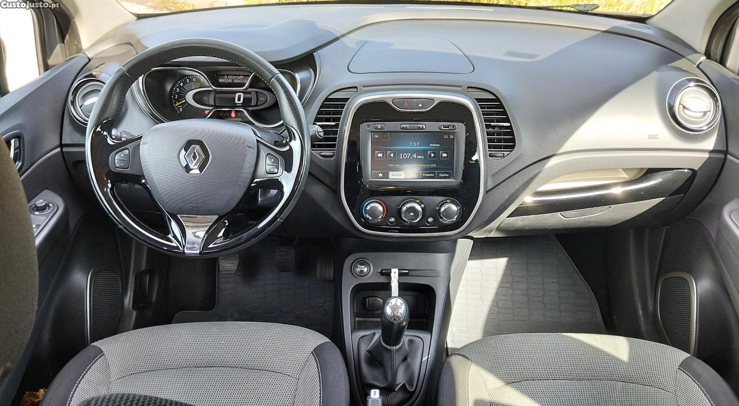 Renault Captur 0.9 Tce - 14 — photo 4