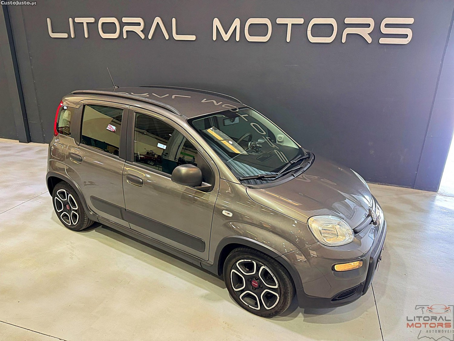Fiat Panda 1.0 Hybrid City Cross - 22 — photo 2