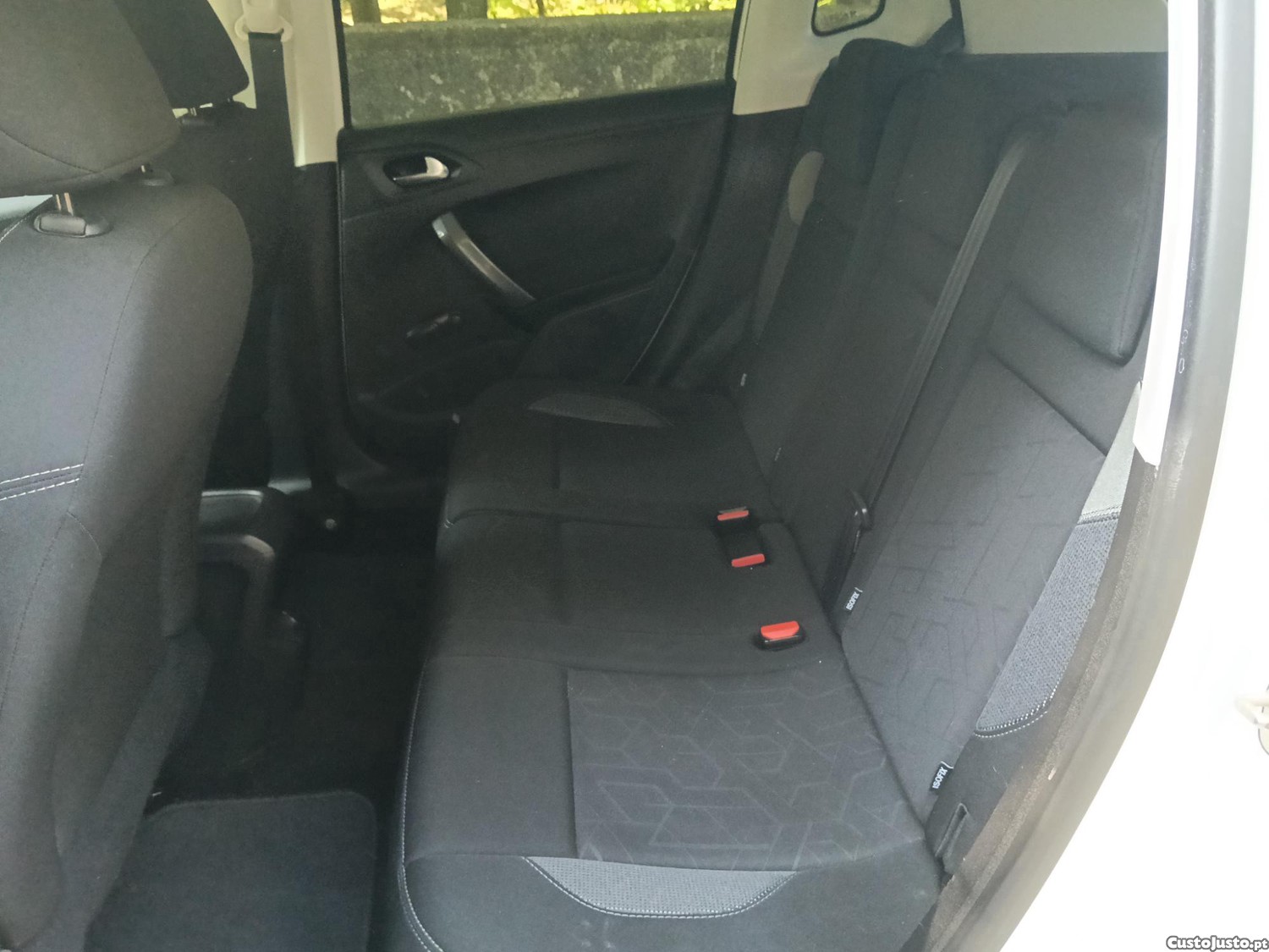 Peugeot 2008 Allure — fotografia 5