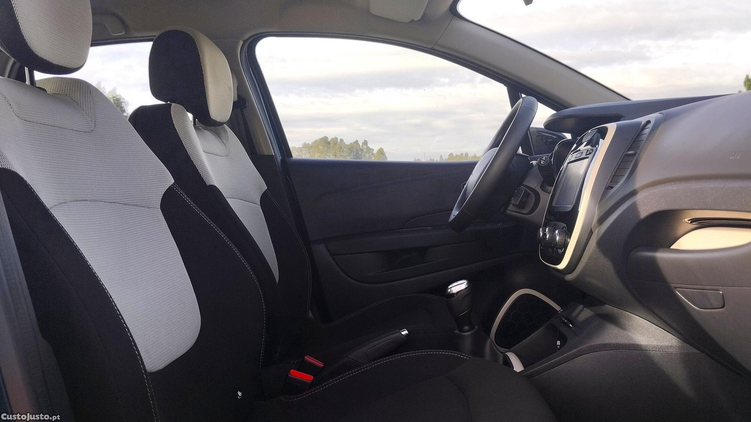 Renault Captur 0.9 TCE — fotografia 5