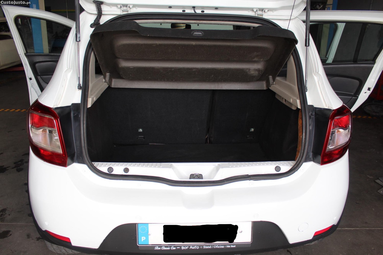 Dacia Sandero 1.5 DCI - 13 — photo 2