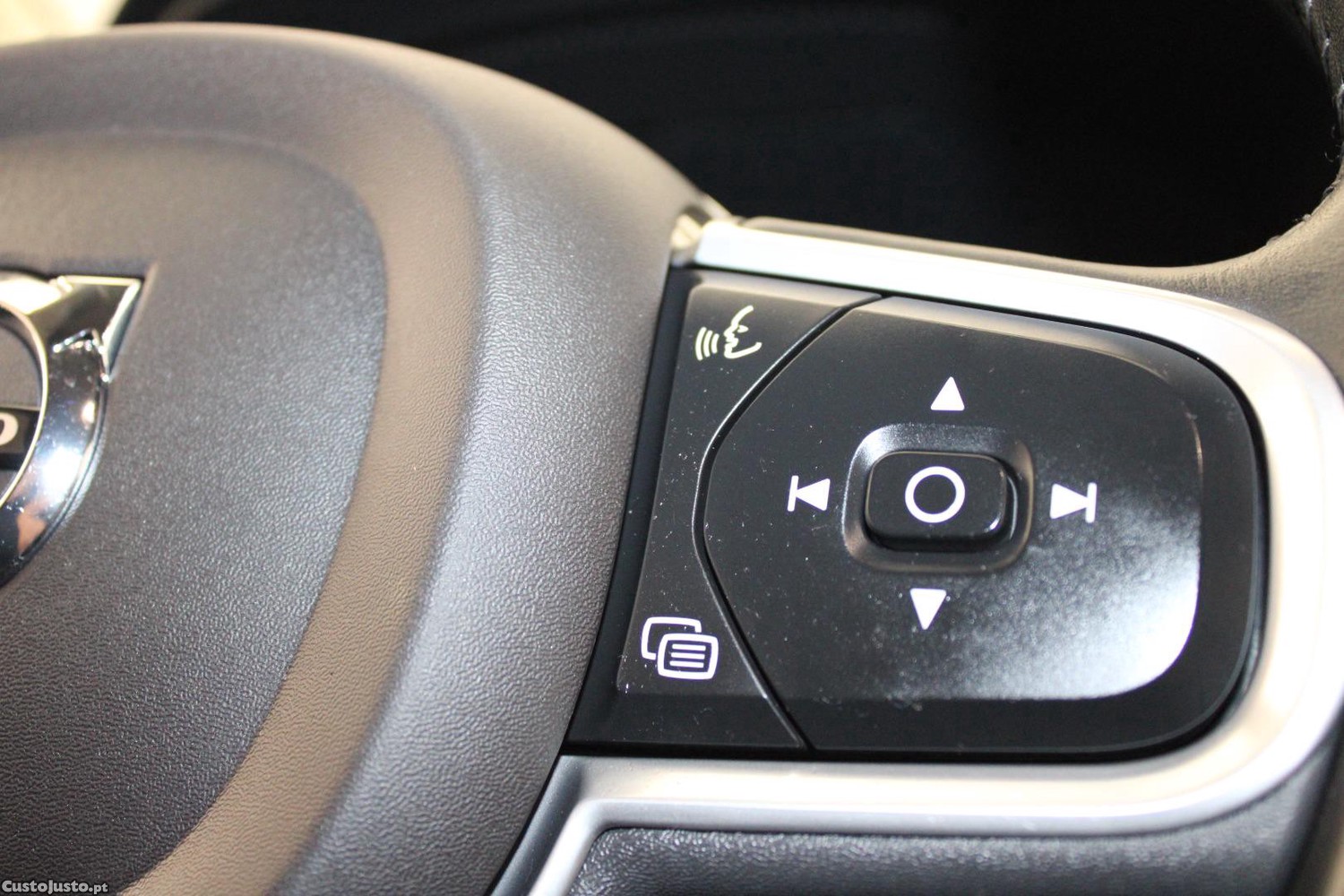 Volvo V60 2.0 T6 AWD INSCRIPTION — fotografia 28
