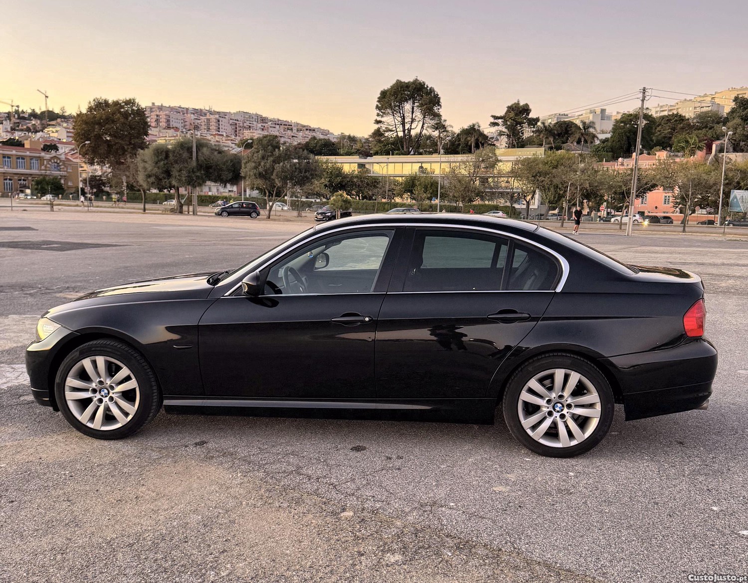 BMW 320 D - 11 — photo 2