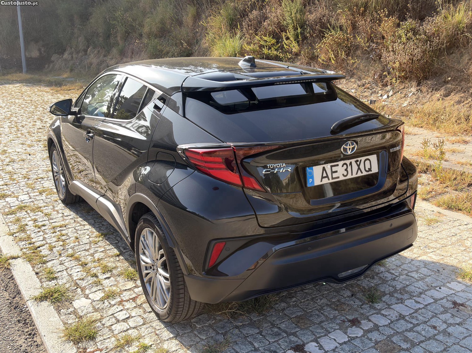 Toyota C-HR Exclusive + Pack Luxury - 21 — photo 2
