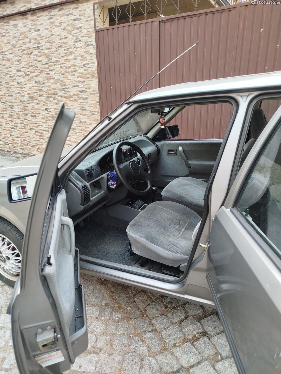Opel Corsa A — fotografia 3