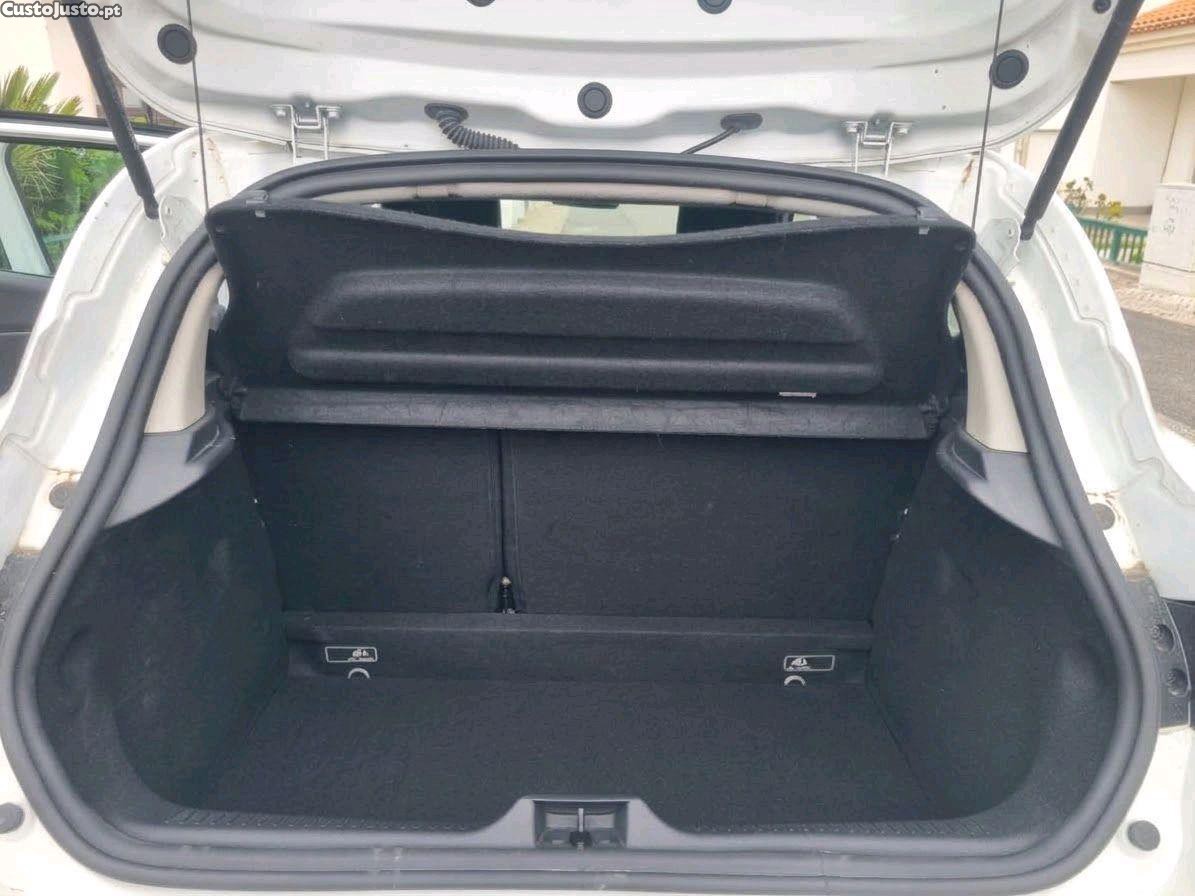 Renault Clio Renault clio 4 - 17 — photo 4