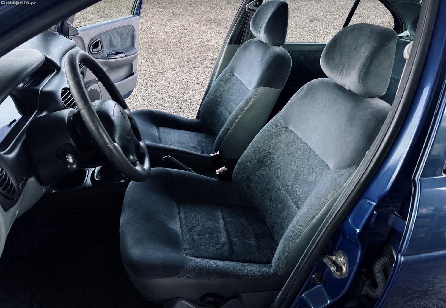Renault Mégane 1.4 Symbol — fotografia 3