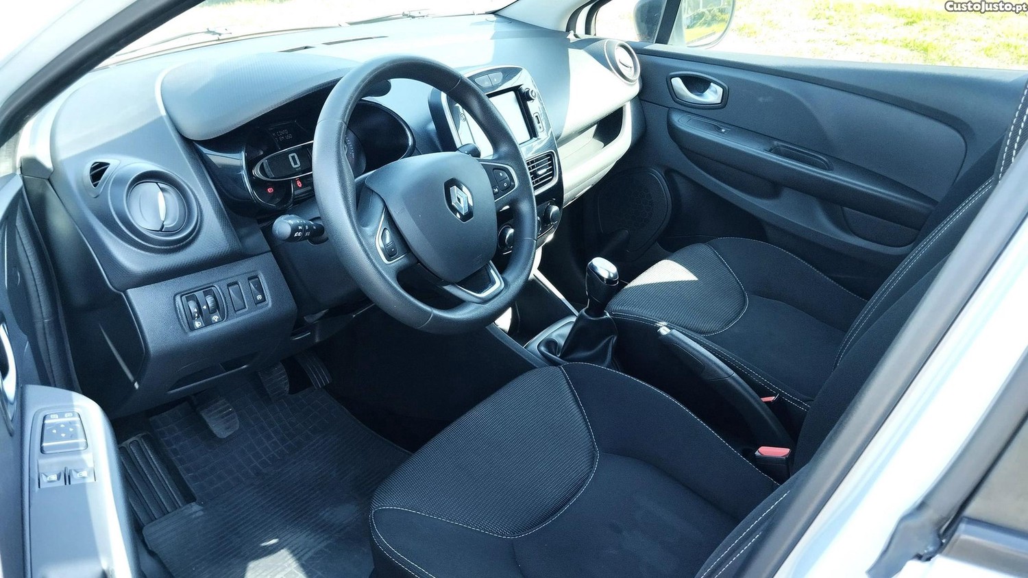 Renault Clio 1.5 dCi — fotografia 9