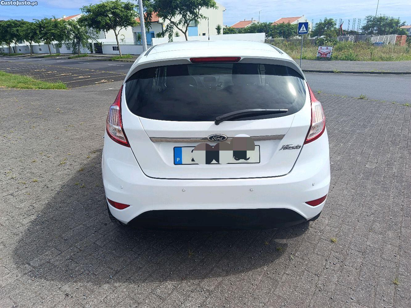 Ford Fiesta 1.5 tdci — photo 5