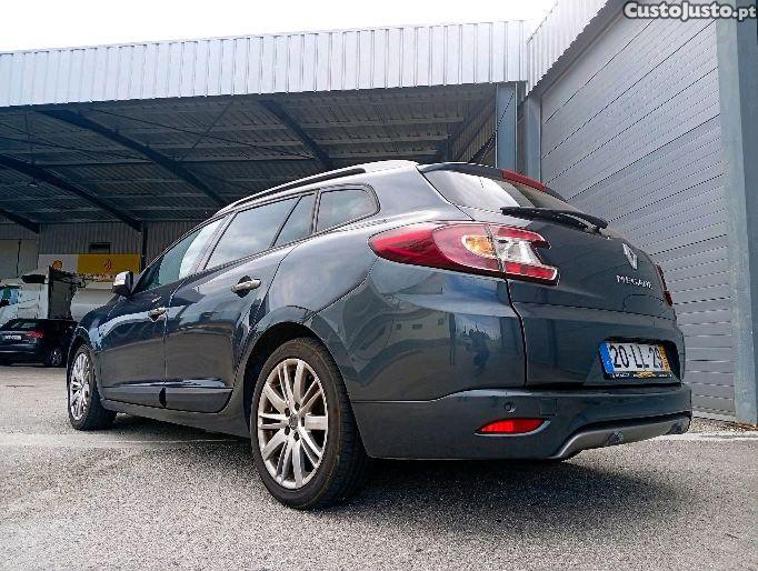 Renault Mégane Renault Megane Sport Tourer 1.5 dCi GT Line Automática — photo 4