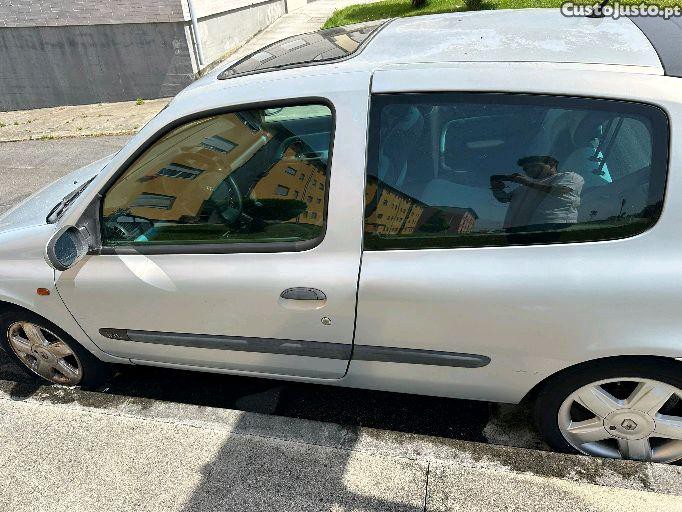 Renault Clio extreme - 02 — photo 2
