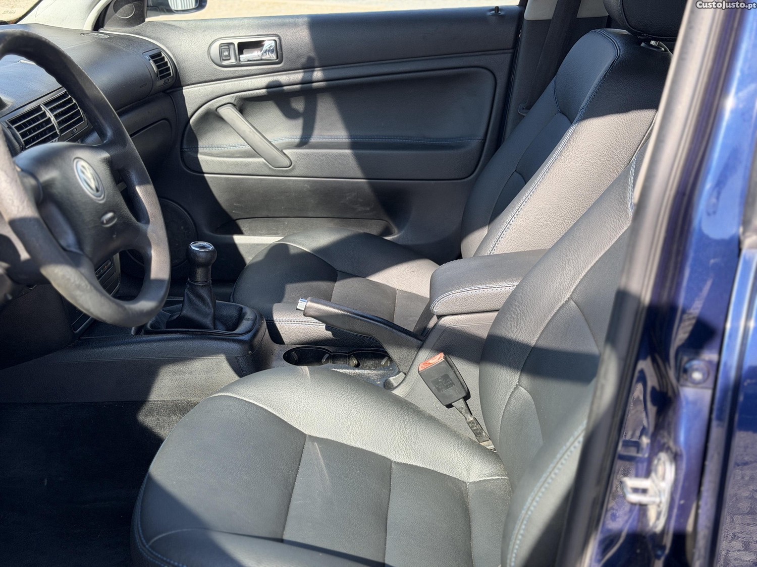 VW Passat 1.9 Tdi - 01 — photo 2