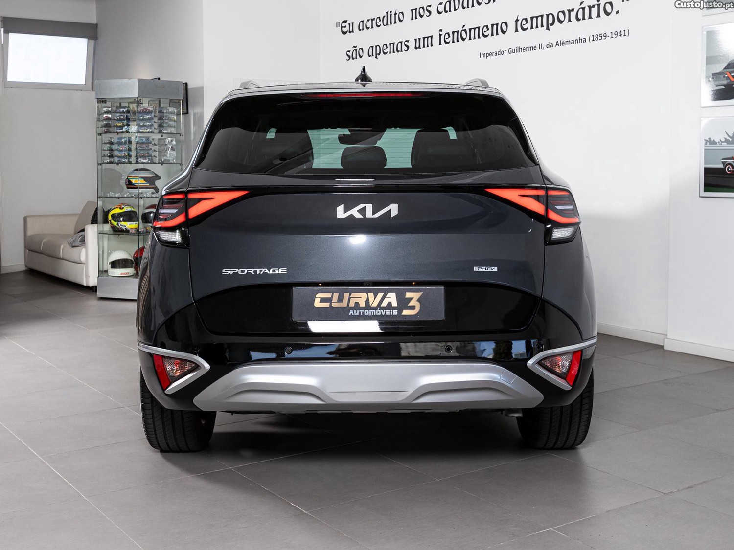 Kia Sportage 1.6 T-GDi PHEV Tech+SRF — photo 3