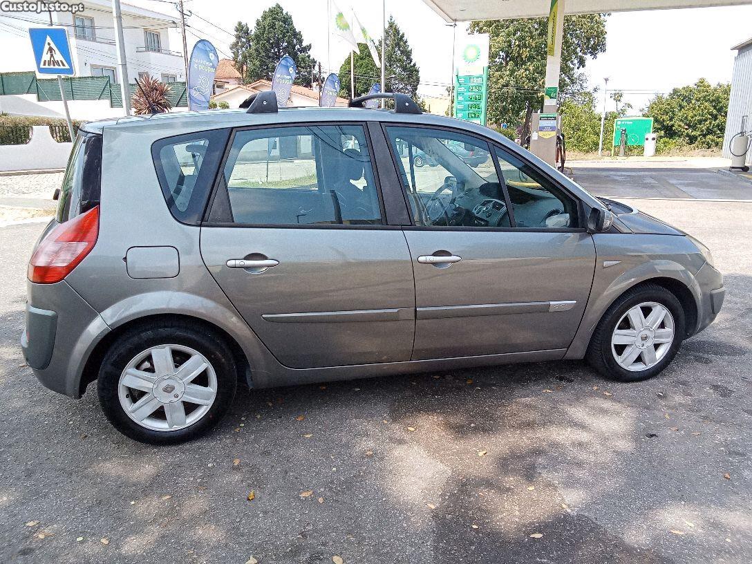 Renault Scénic 1.5dvi 101cv — fotografia 7