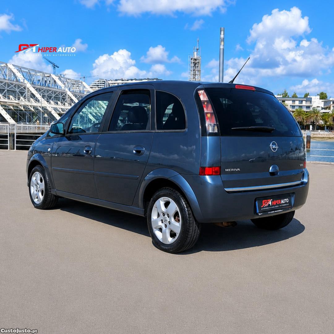 Opel Meriva 1.3 CDTi Enjoy ecoFLEX — fotografia 11