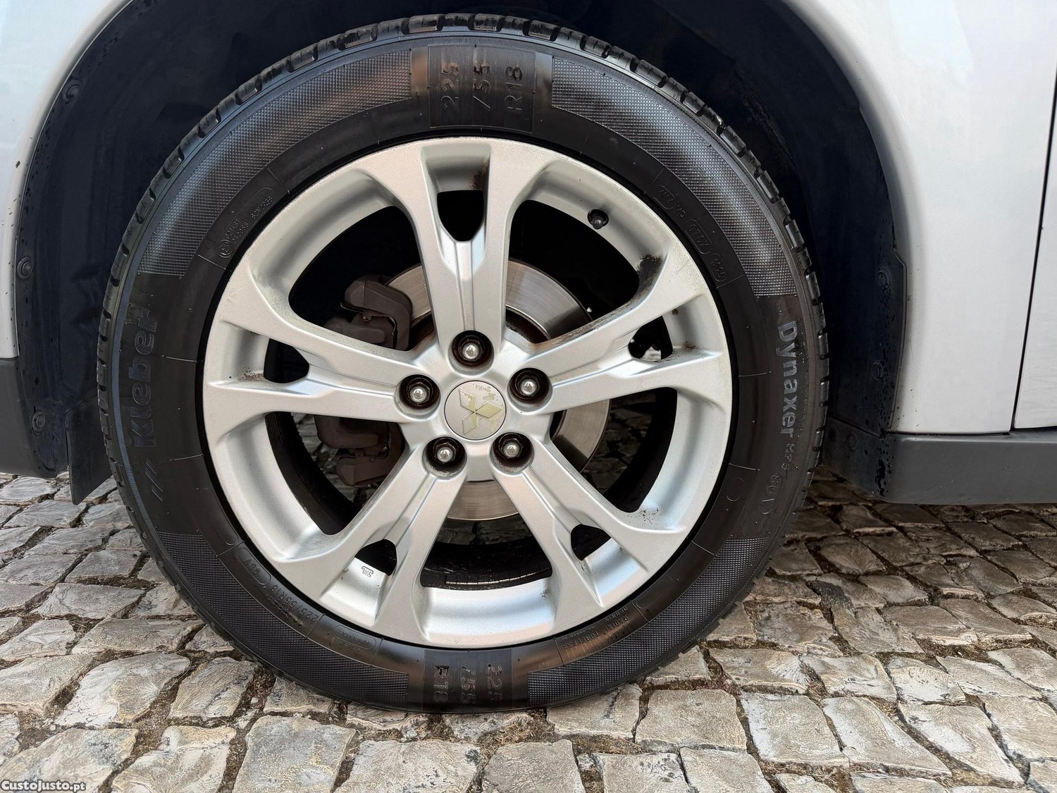 Mitsubishi Outlander 2.2 DI-D Intense — fotografia 12