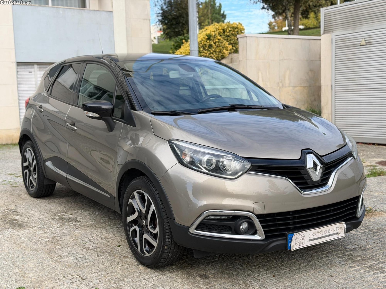 Renault Captur 1.5 dCi Nacional - 13 — photo 2