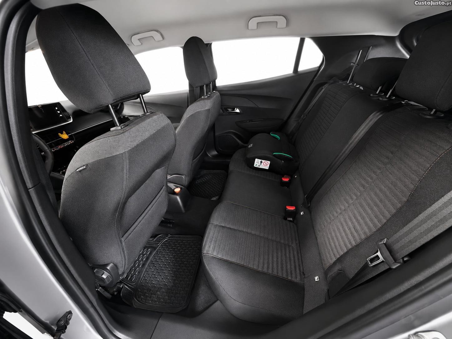 Peugeot 2008 1.2 — fotografia 4